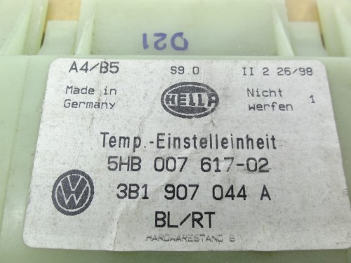 1366
