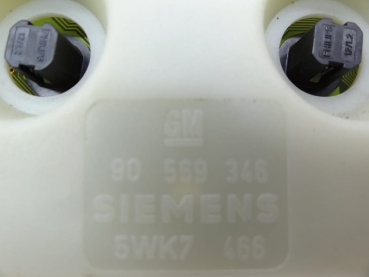 1559