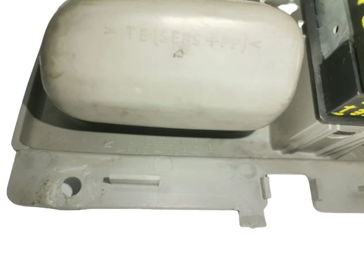 f6c150c4bf411cc670a3949114dd2700
