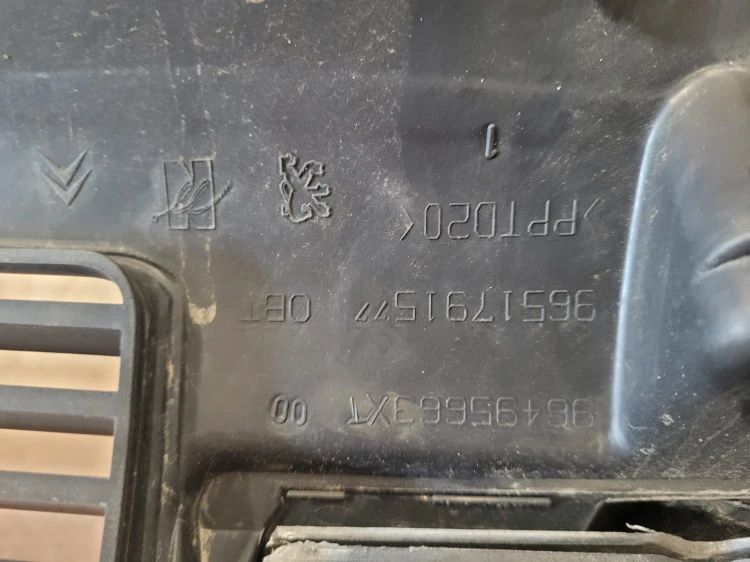 9722908e73924ec3c0c55819268010eb